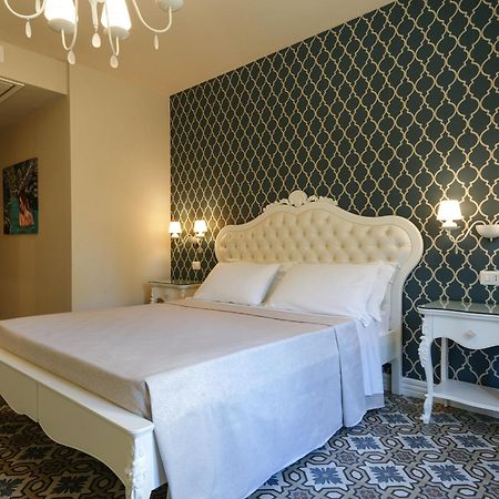 Sui Generis Tropea Luxury Rooms Екстер'єр фото