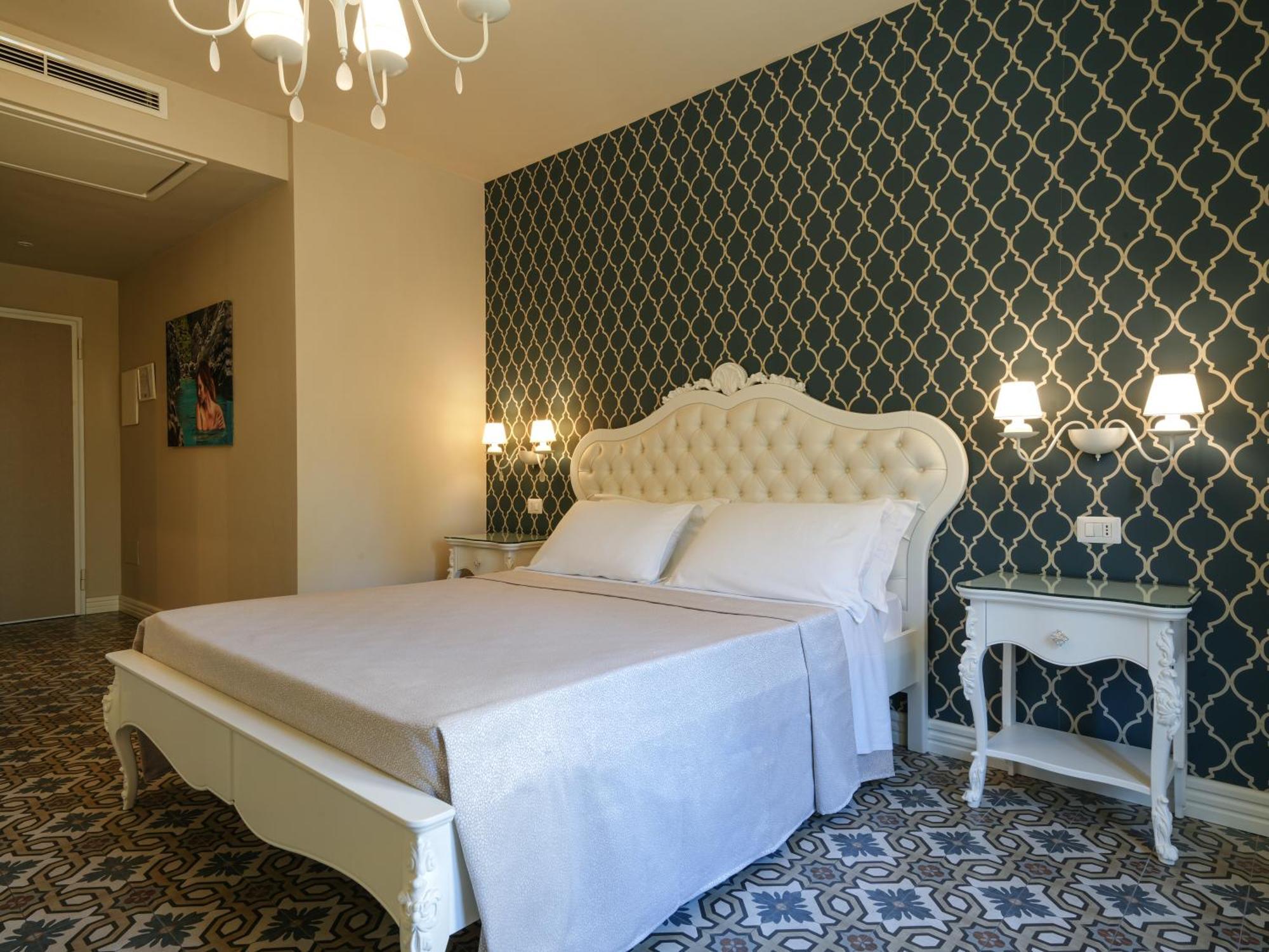 Sui Generis Tropea Luxury Rooms Екстер'єр фото