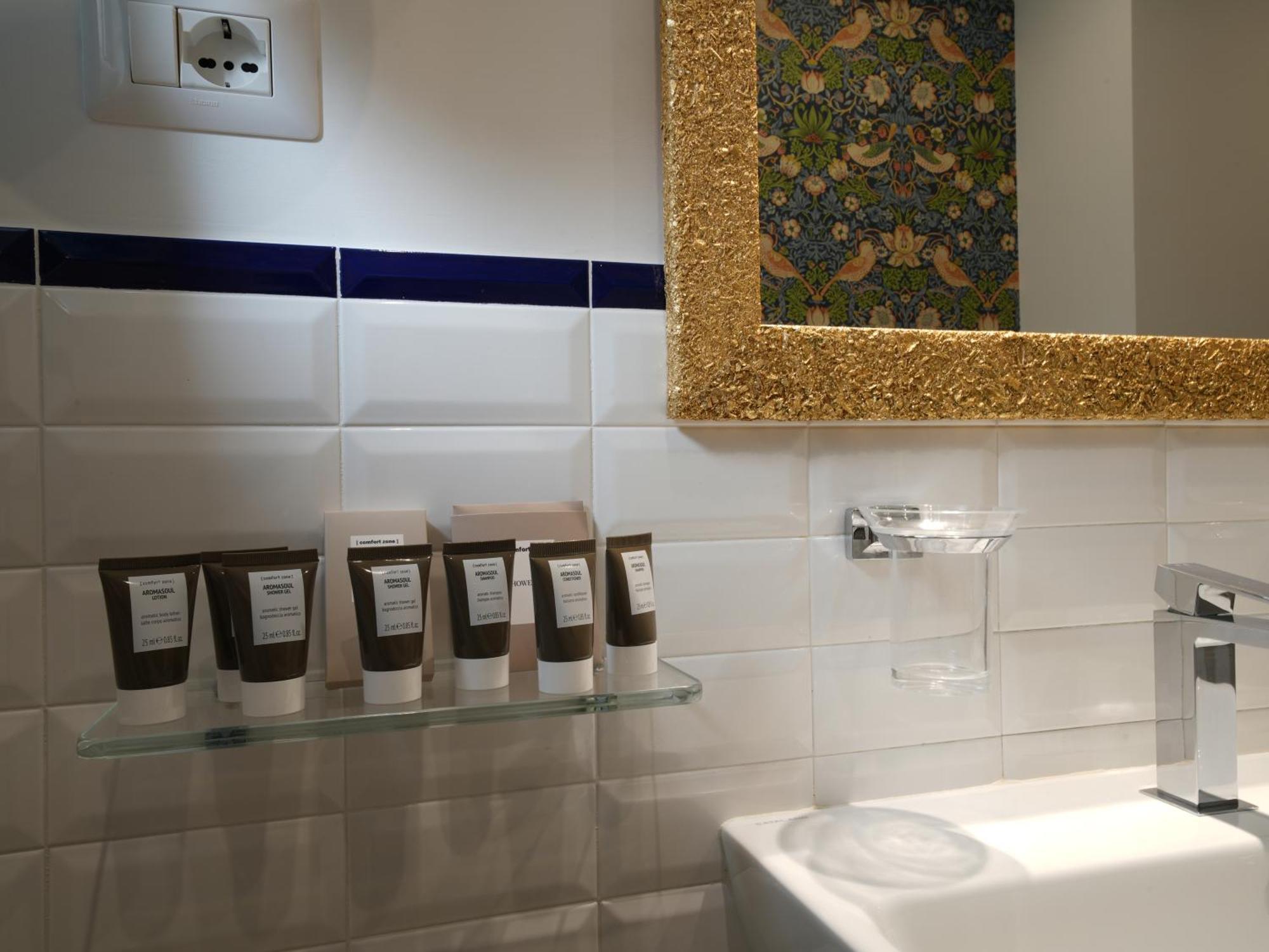 Sui Generis Tropea Luxury Rooms Екстер'єр фото