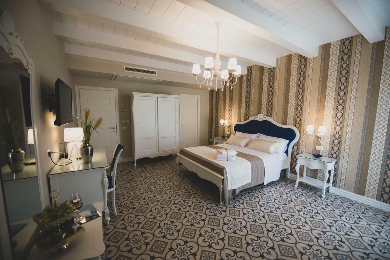 Sui Generis Tropea Luxury Rooms Екстер'єр фото