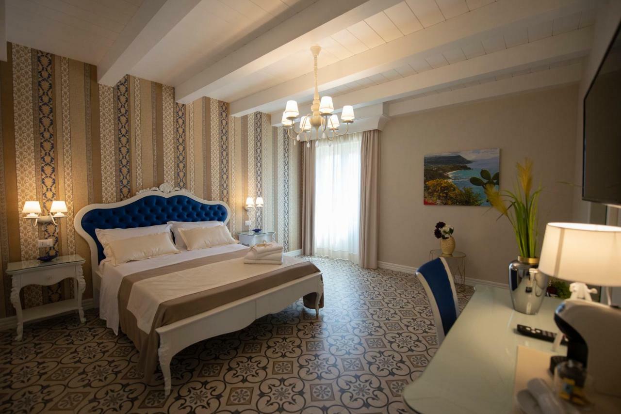 Sui Generis Tropea Luxury Rooms Екстер'єр фото