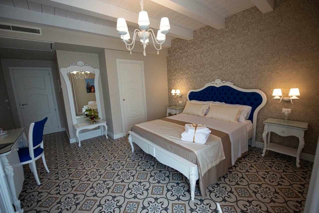 Sui Generis Tropea Luxury Rooms Екстер'єр фото