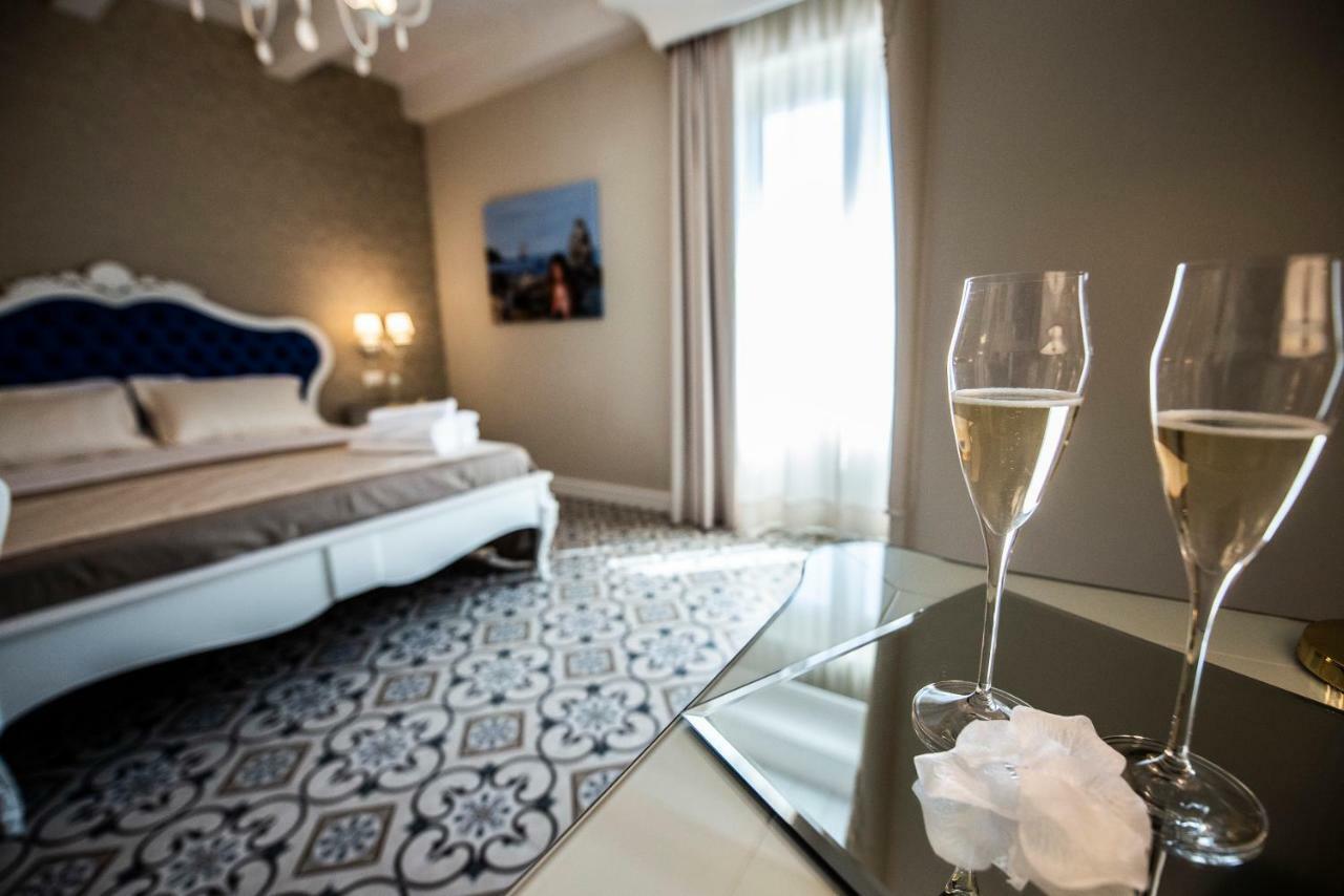 Sui Generis Tropea Luxury Rooms Екстер'єр фото