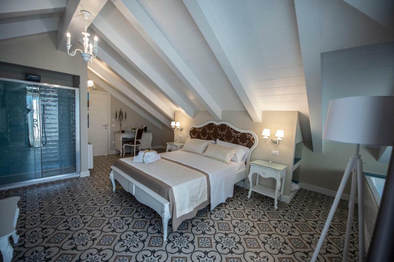Sui Generis Tropea Luxury Rooms Екстер'єр фото