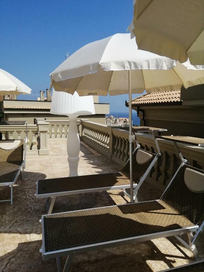 Sui Generis Tropea Luxury Rooms Екстер'єр фото