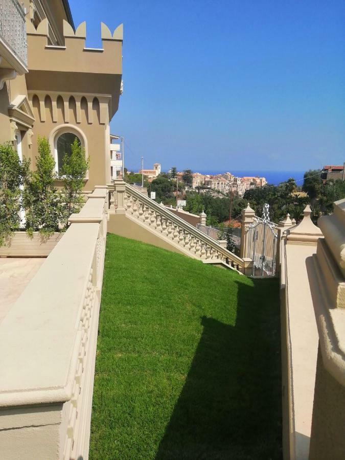 Sui Generis Tropea Luxury Rooms Екстер'єр фото
