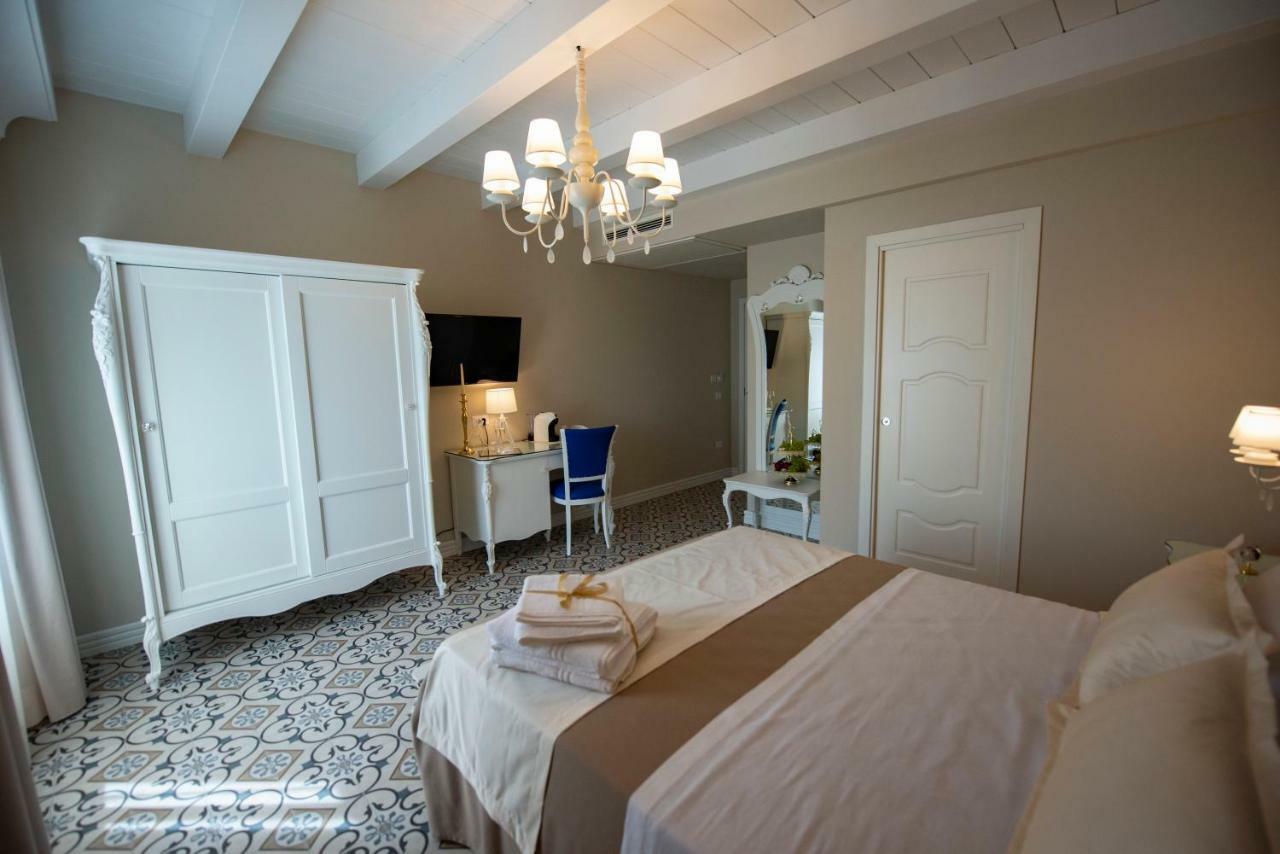 Sui Generis Tropea Luxury Rooms Екстер'єр фото