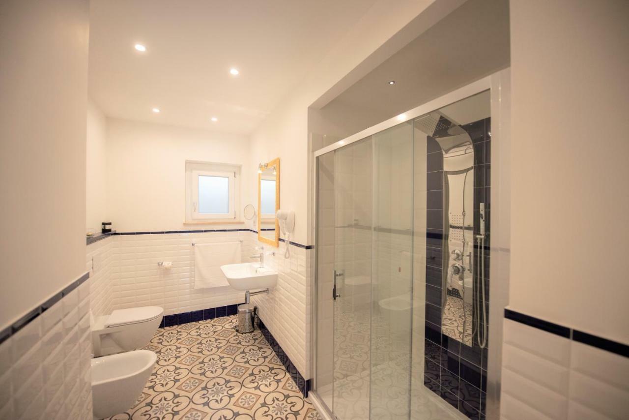 Sui Generis Tropea Luxury Rooms Екстер'єр фото