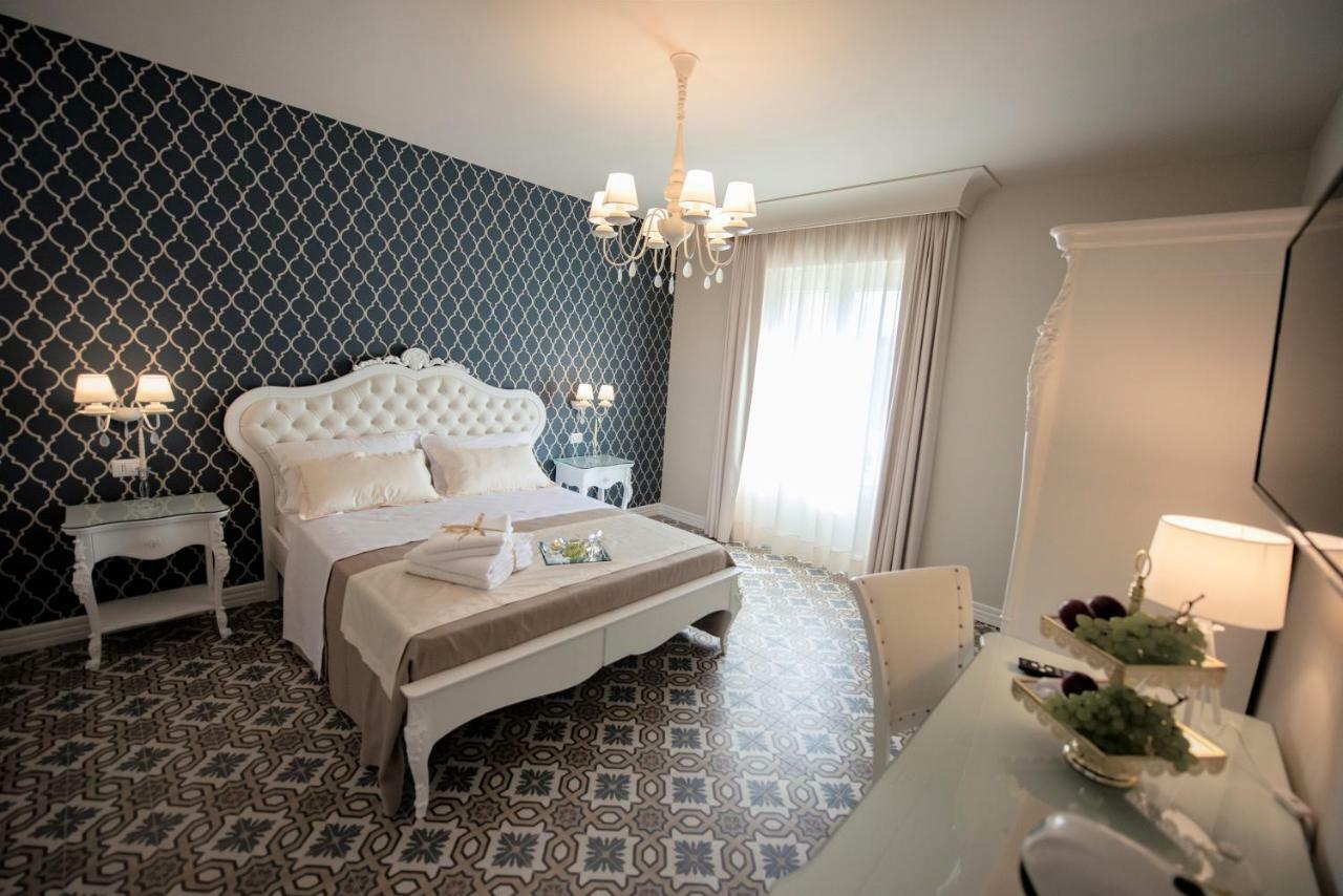 Sui Generis Tropea Luxury Rooms Екстер'єр фото